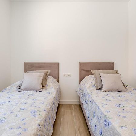 New, Private Heated Swimming Pool, Free Parking, Trogir Centar Apartment Exterior photo