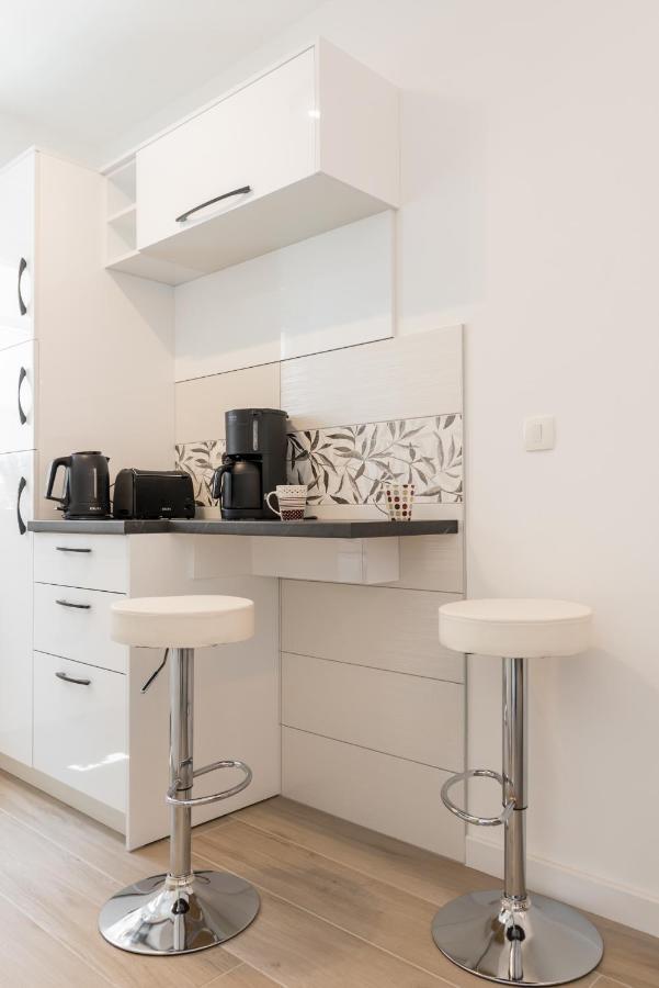 New, Private Heated Swimming Pool, Free Parking, Trogir Centar Apartment Exterior photo